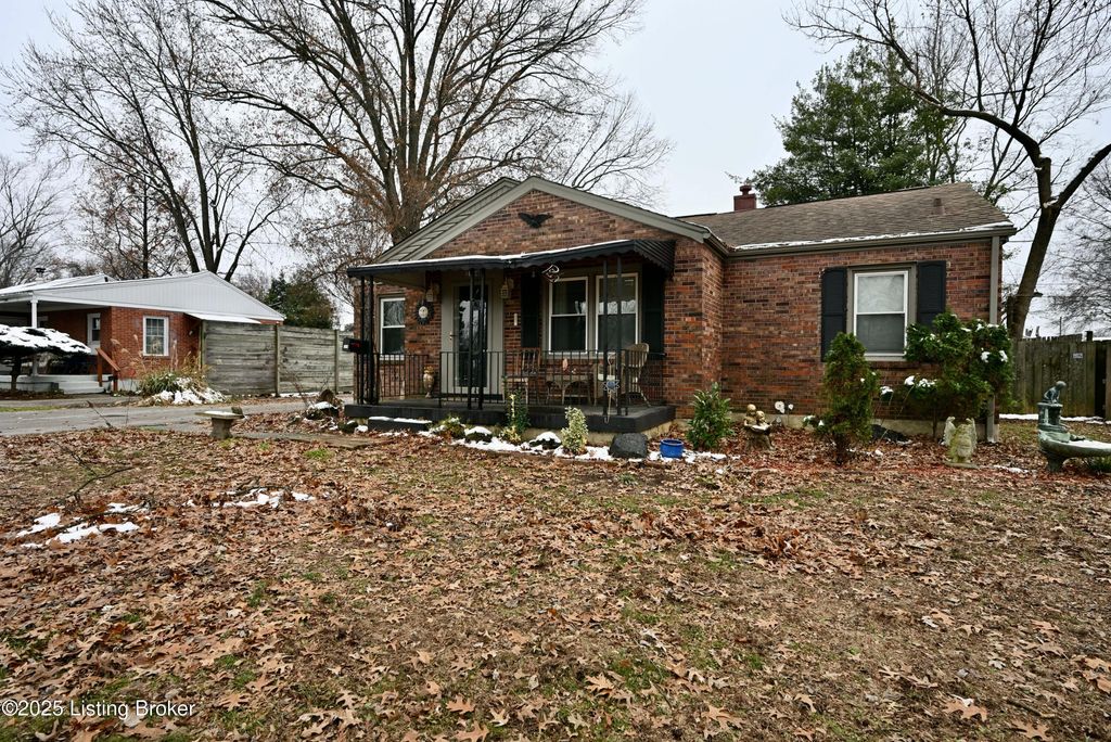 Photo of 2508 Proctor Knott Dr, Louisville, KY 40218 (MLS # 1704910)