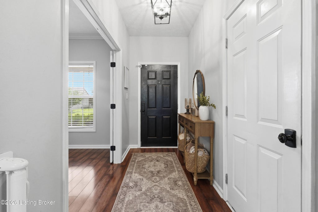Photo of 1609 Keever Ct, Louisville, KY 40245 (MLS # 1724332)