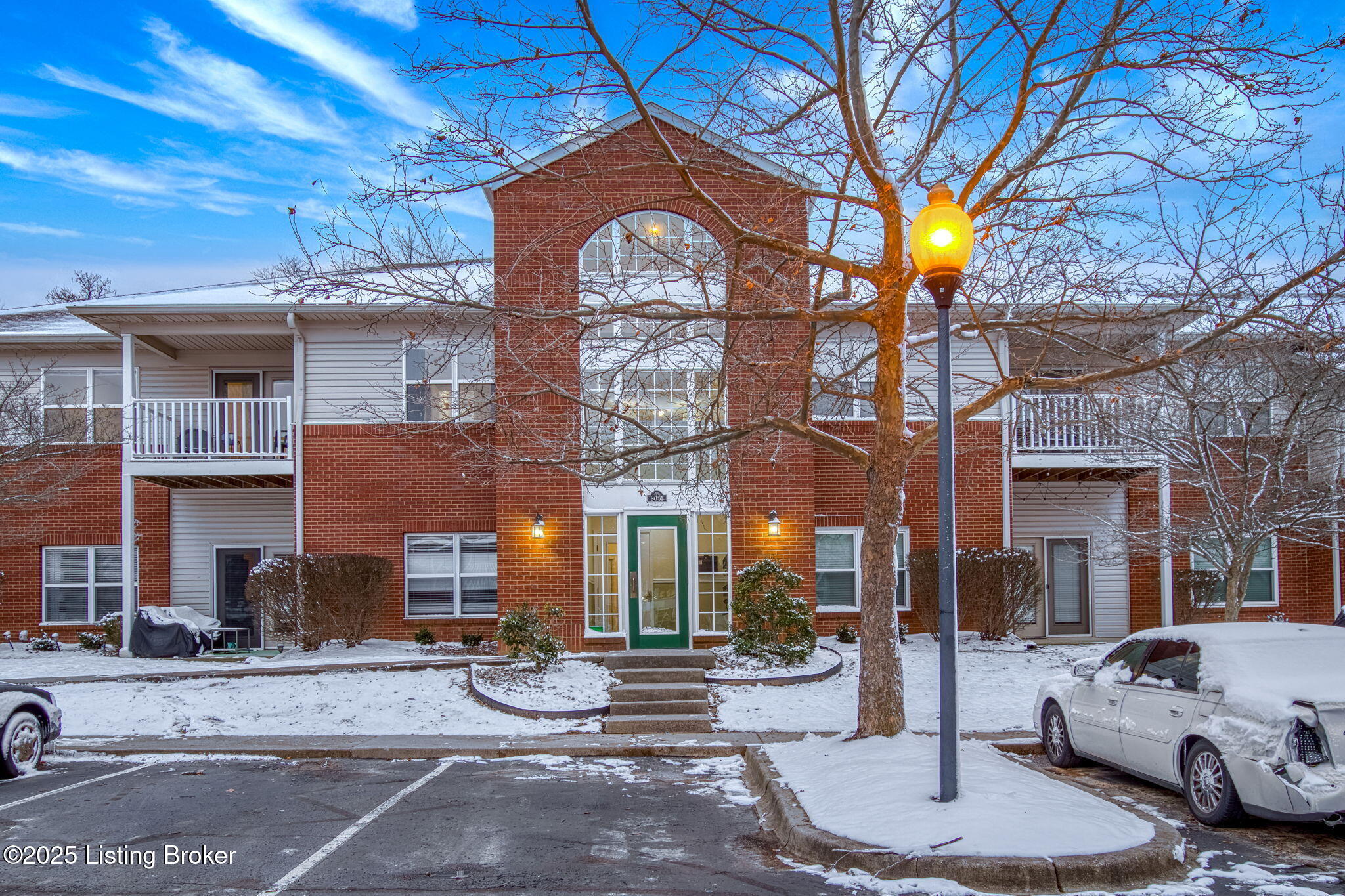 8001 Magnolia Ridge Ct #UNIT 201, Louisville, Kentucky image 1