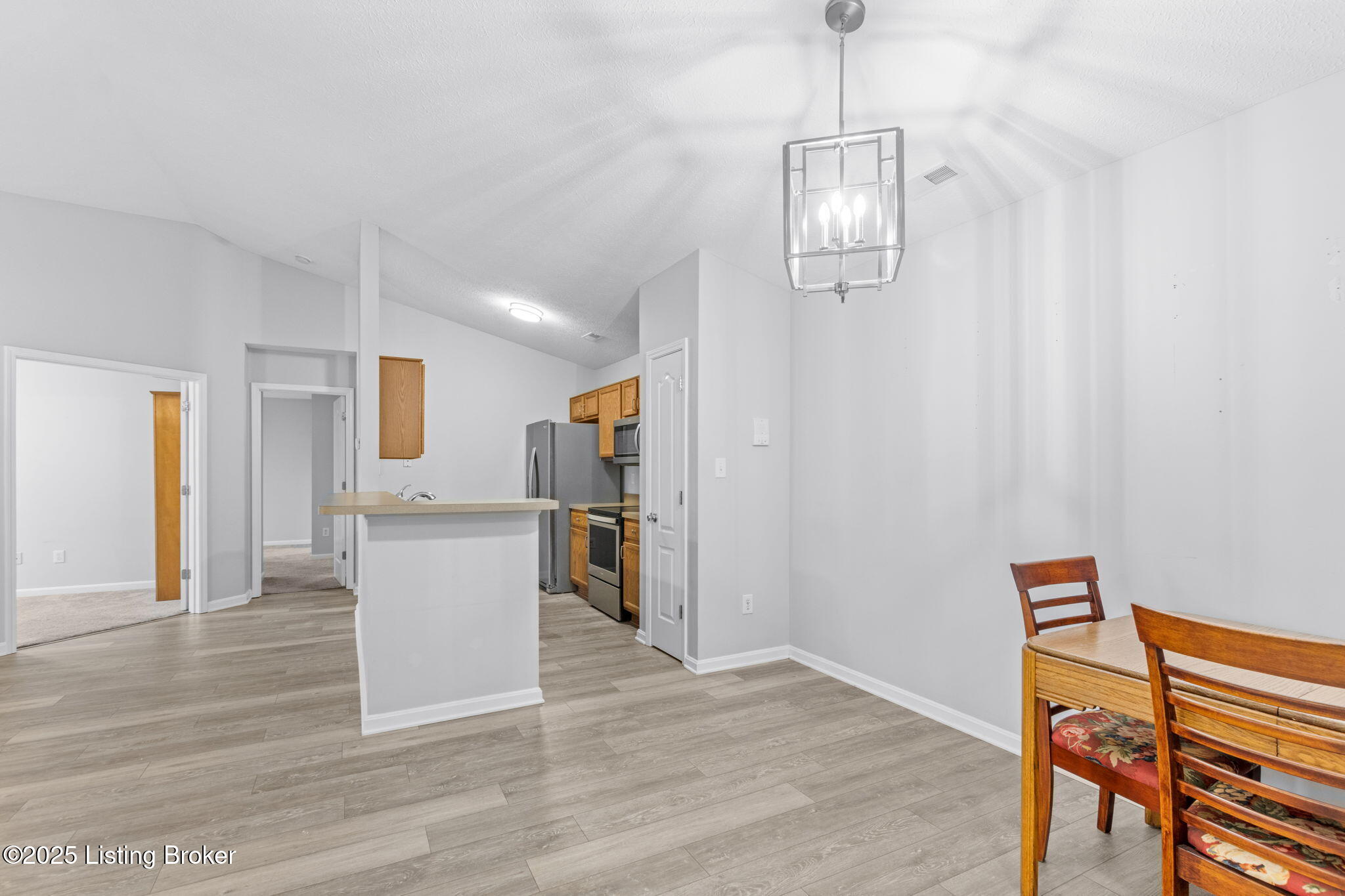 8001 Magnolia Ridge Ct #UNIT 201, Louisville, Kentucky image 7