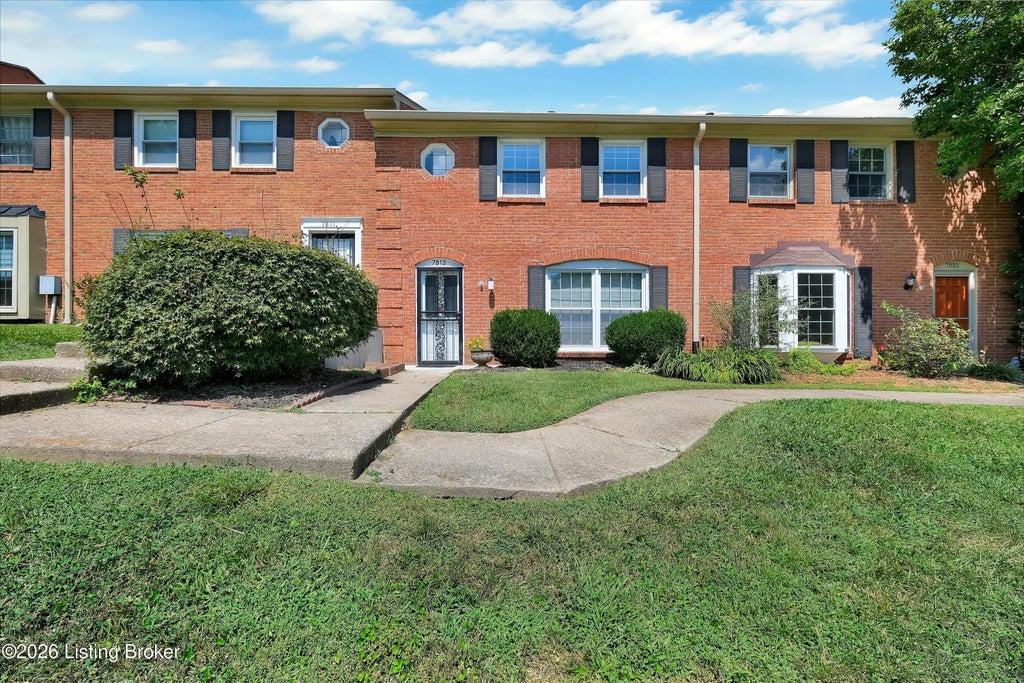 Photo of 7813 Montero Dr, Prospect, KY 40059 (MLS # 1727582)