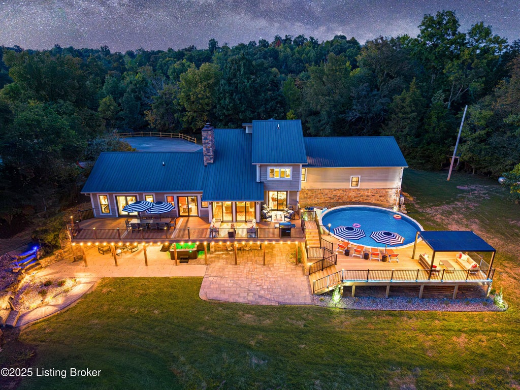 Photo of 970 Hubbards Ln, Bardstown, KY 40004 (MLS # 1730207)