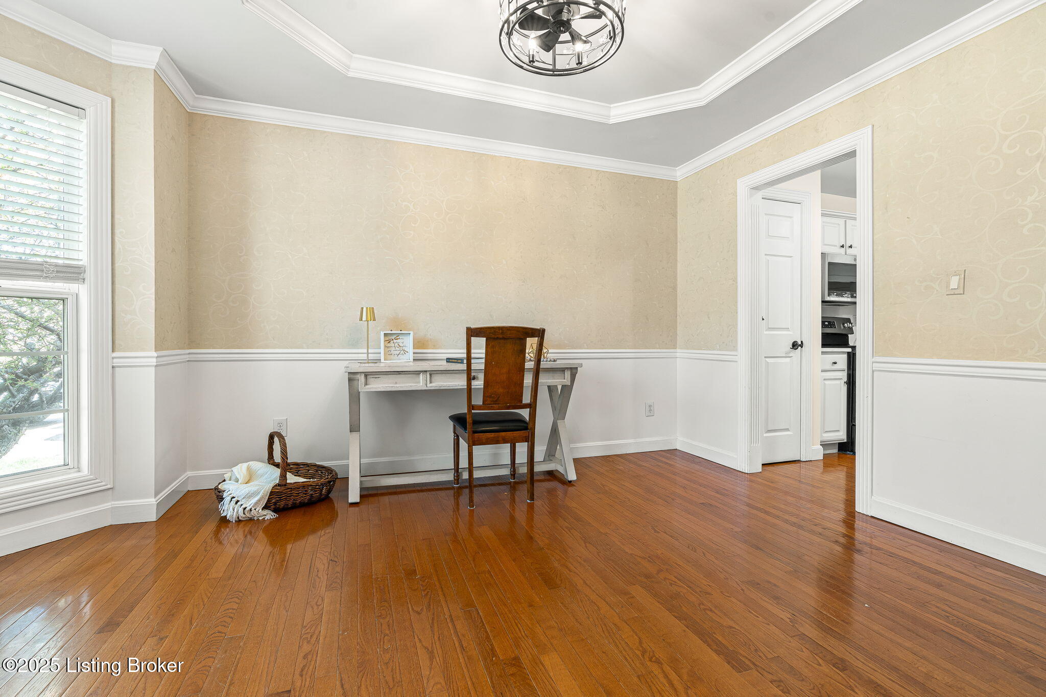 10117 Springhurst Gardens Cir, Louisville, Kentucky image 4