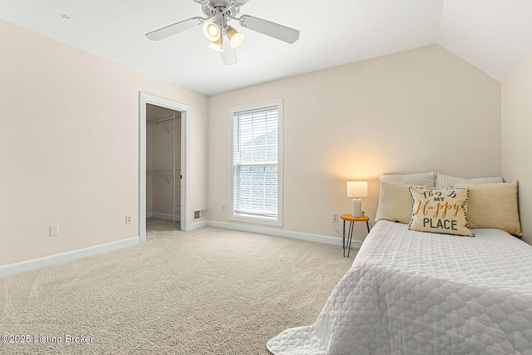 10117 Springhurst Gardens Cir, Louisville, Kentucky image 24
