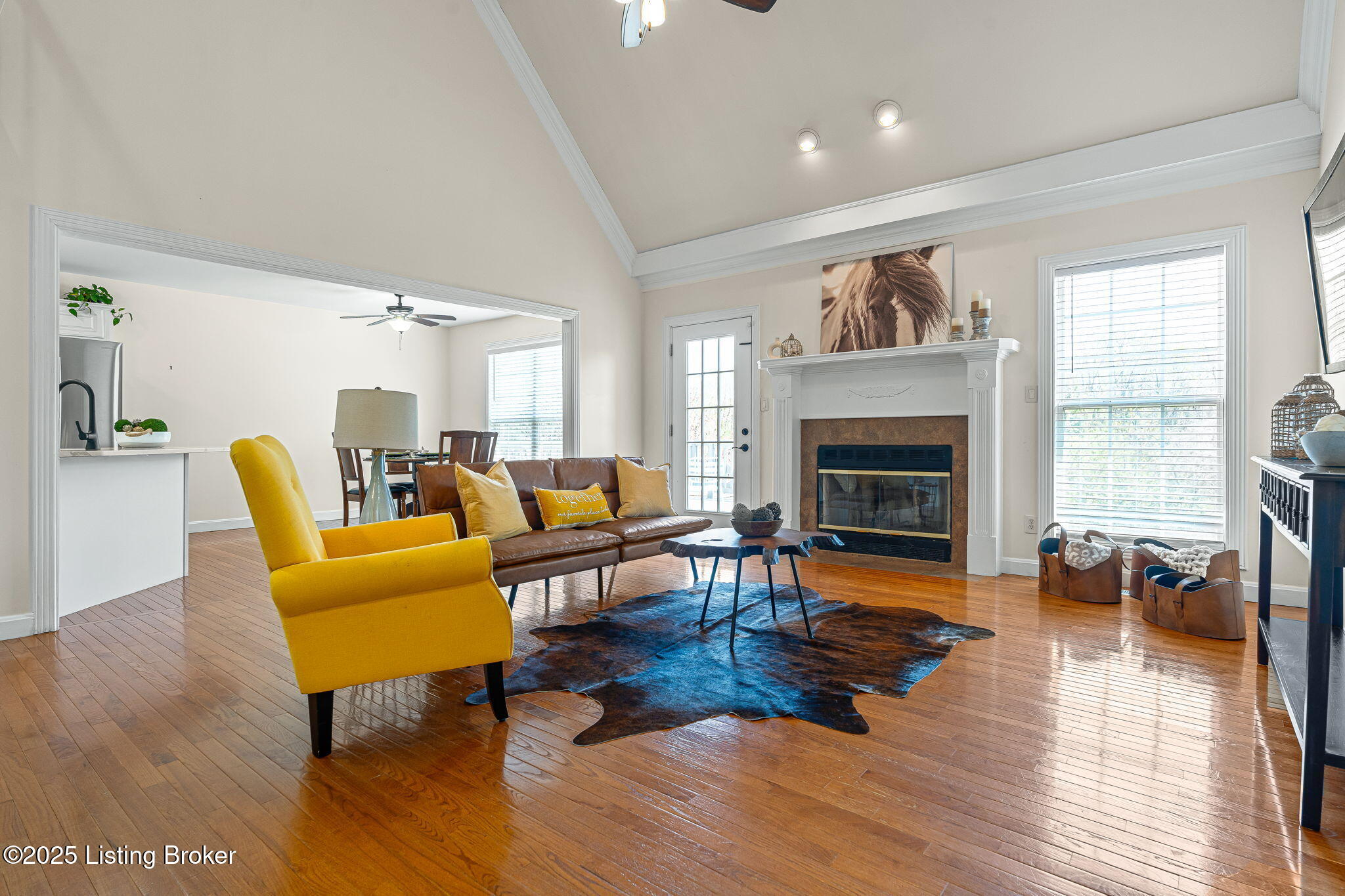 10117 Springhurst Gardens Cir, Louisville, Kentucky image 5