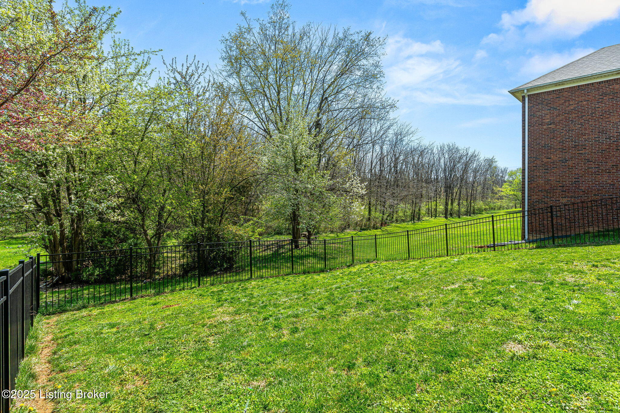 10117 Springhurst Gardens Cir, Louisville, Kentucky image 50