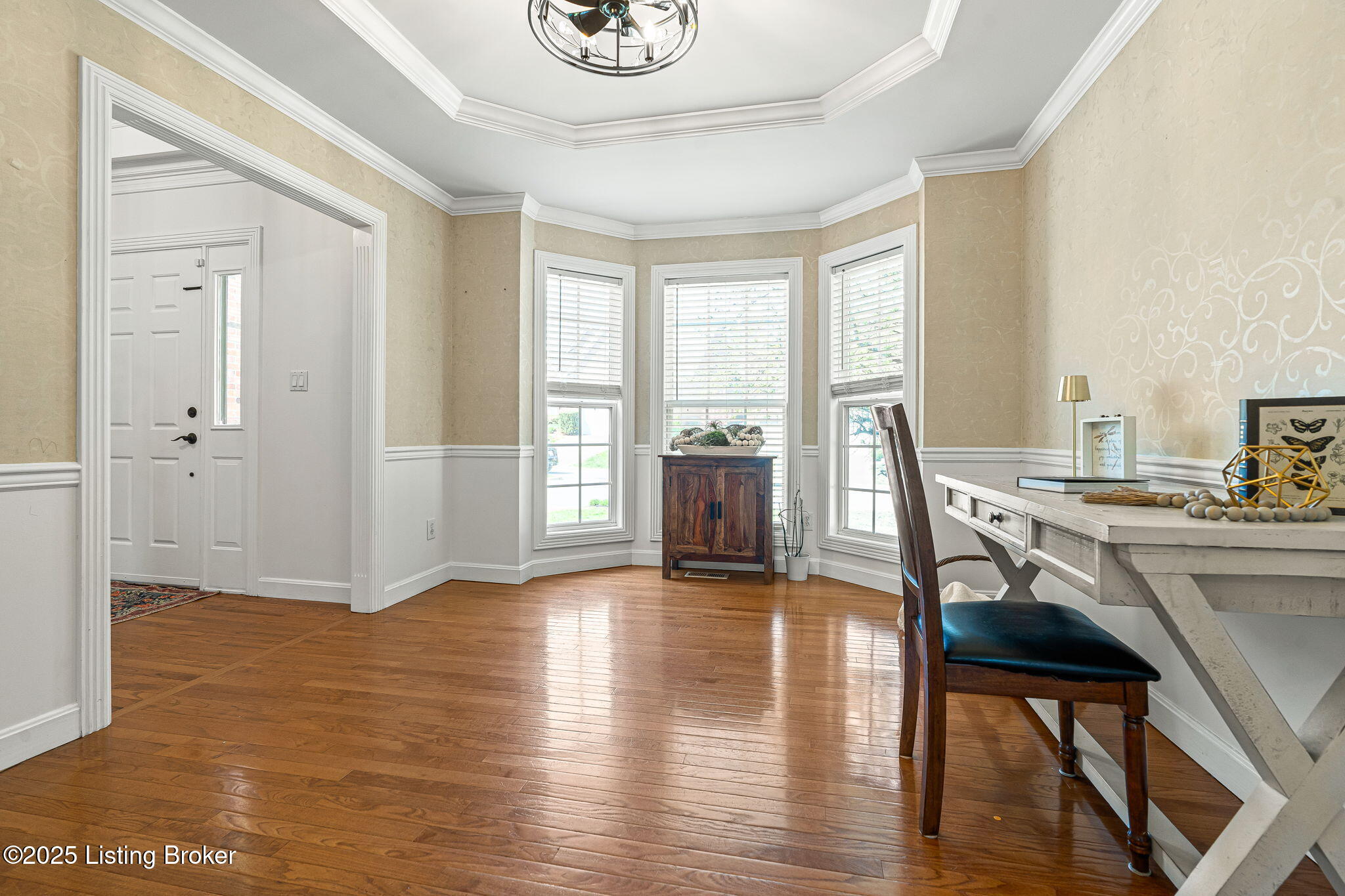 10117 Springhurst Gardens Cir, Louisville, Kentucky image 3