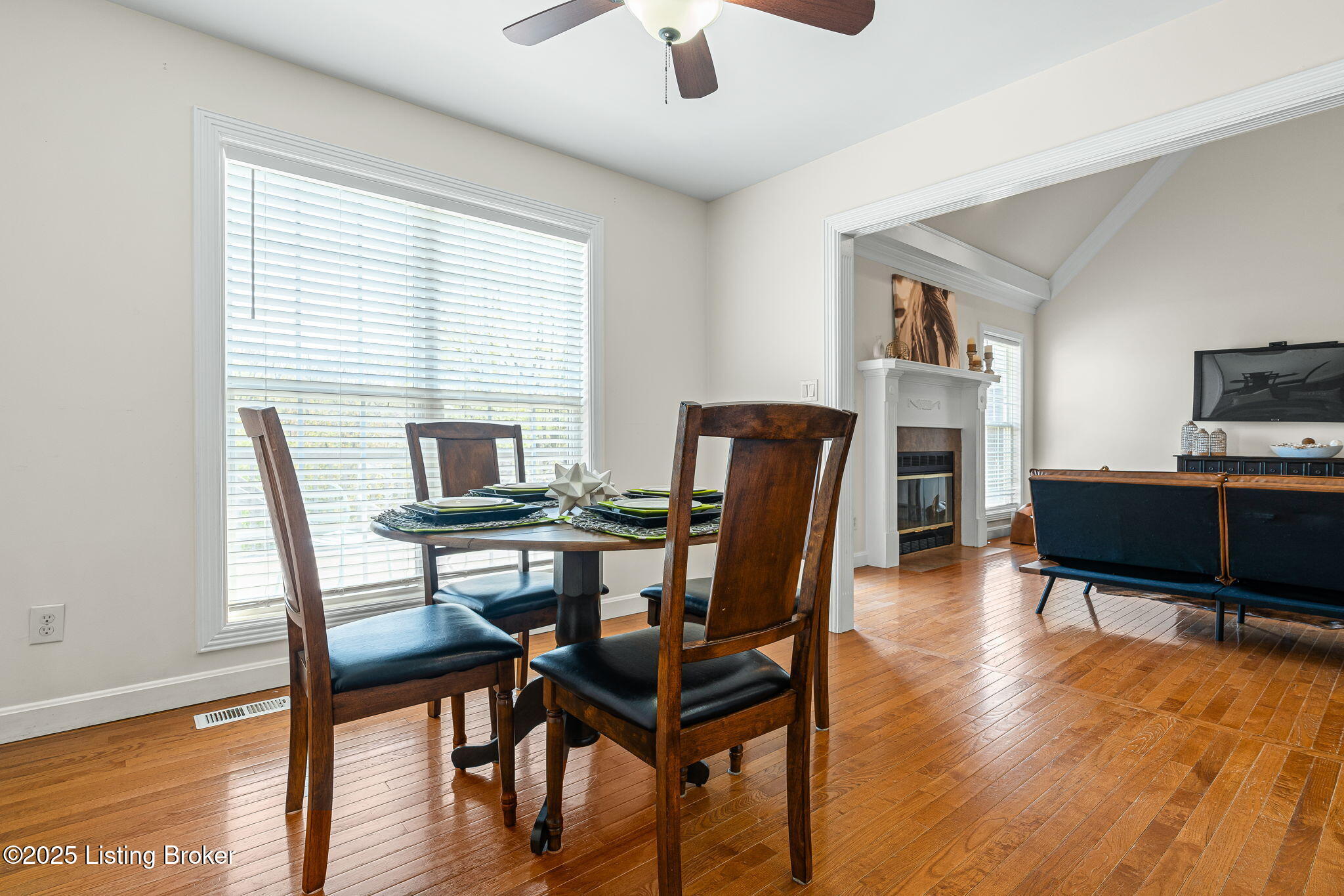 10117 Springhurst Gardens Cir, Louisville, Kentucky image 10