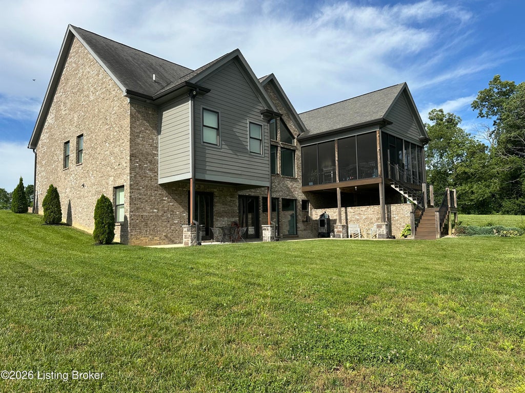 Photo of 279 Lansdowne Cres CRES, Louisville, KY 40245 (MLS # 1726441)