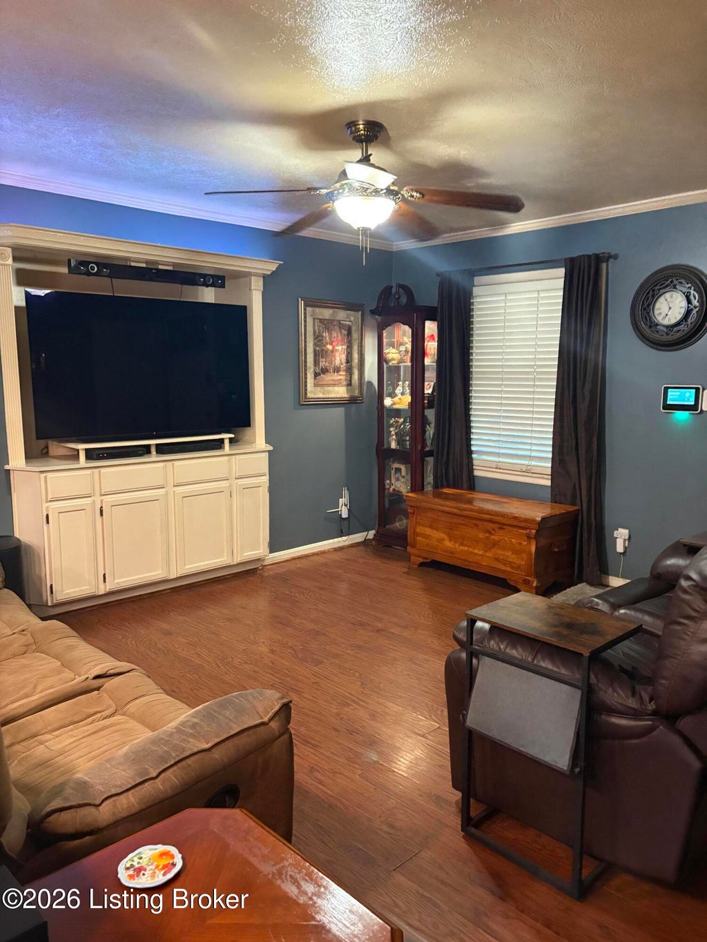 Photo of 7502 Hallmark Dr, Louisville, KY 40258 (MLS # 1727720)