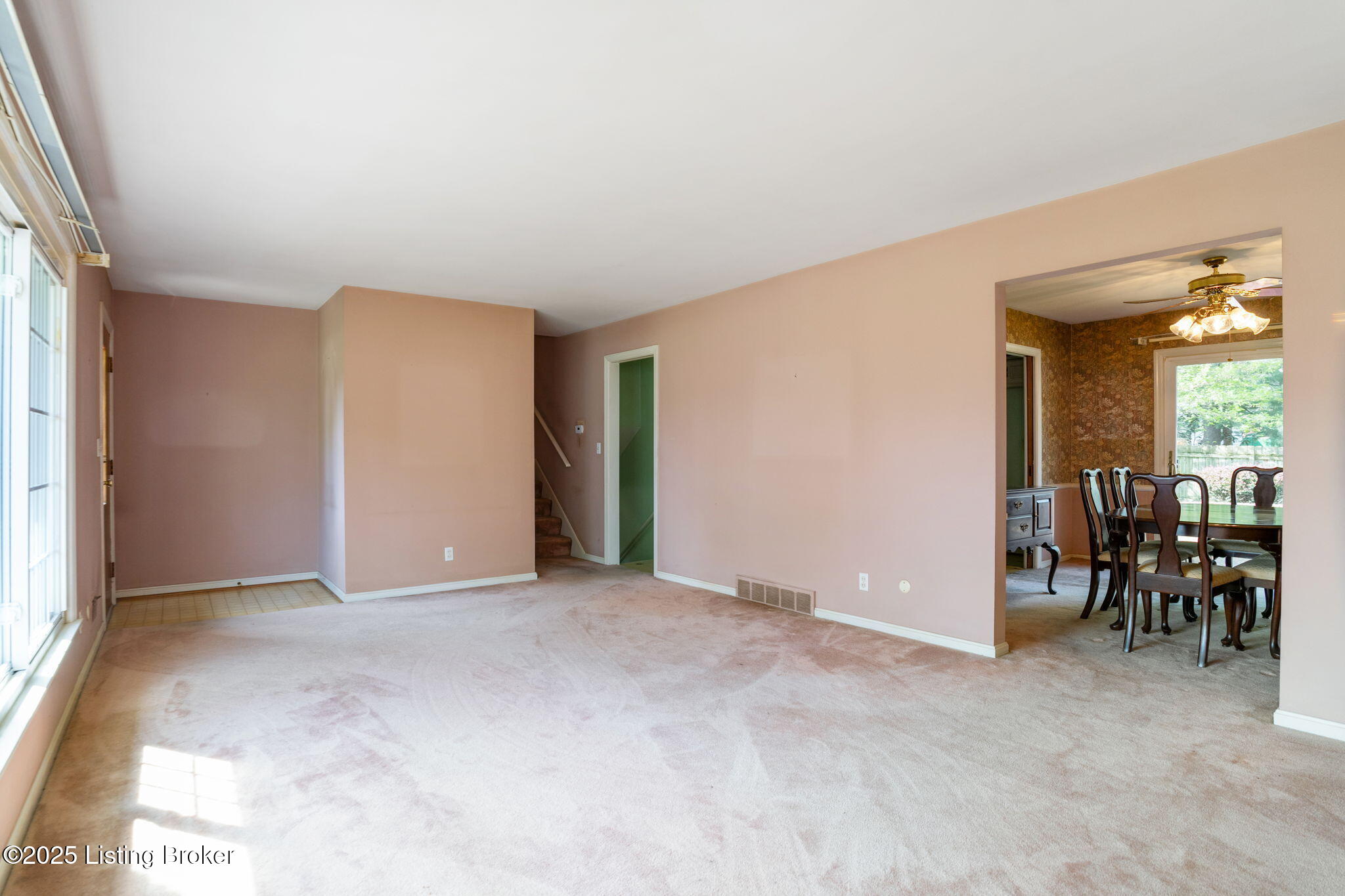 1602 Applewood Ln, Louisville, Pennsylvania image 5
