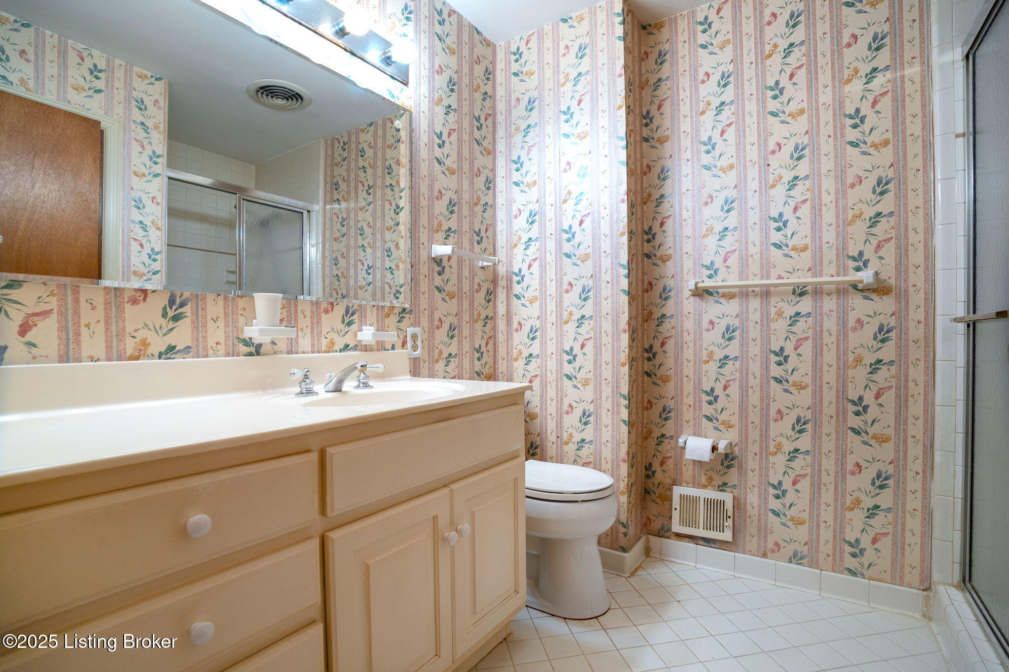 1602 Applewood Ln, Louisville, Pennsylvania image 12
