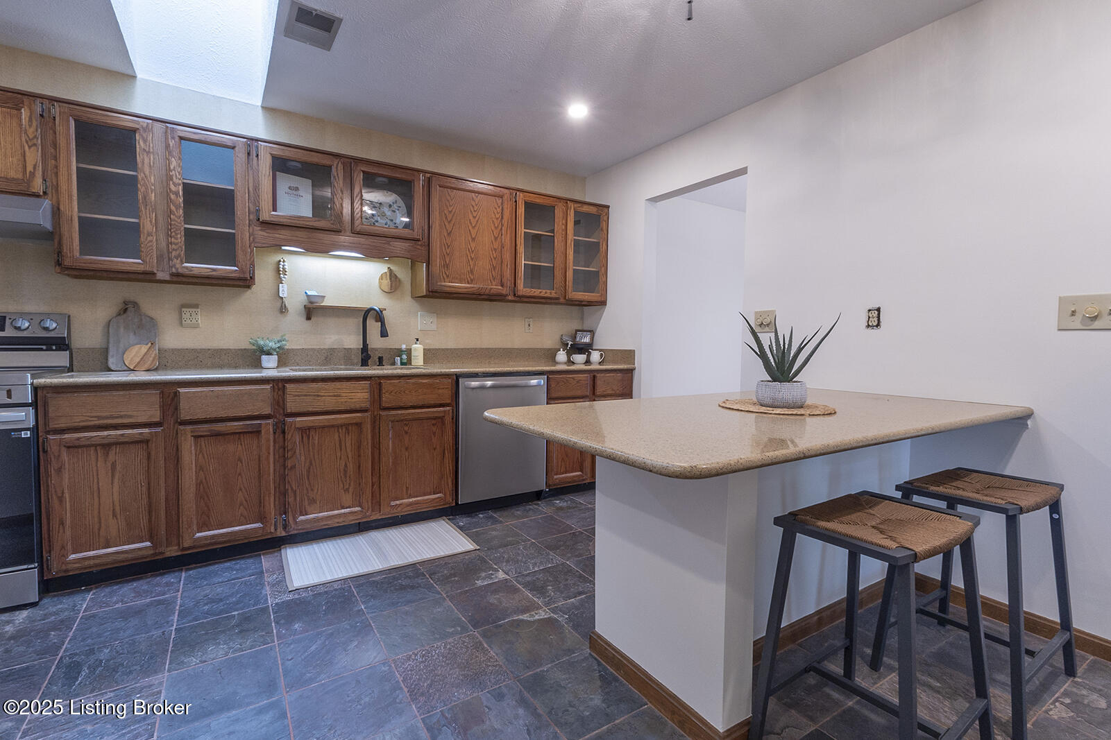 1208 Forest Park Rd, Louisville, Pennsylvania image 13