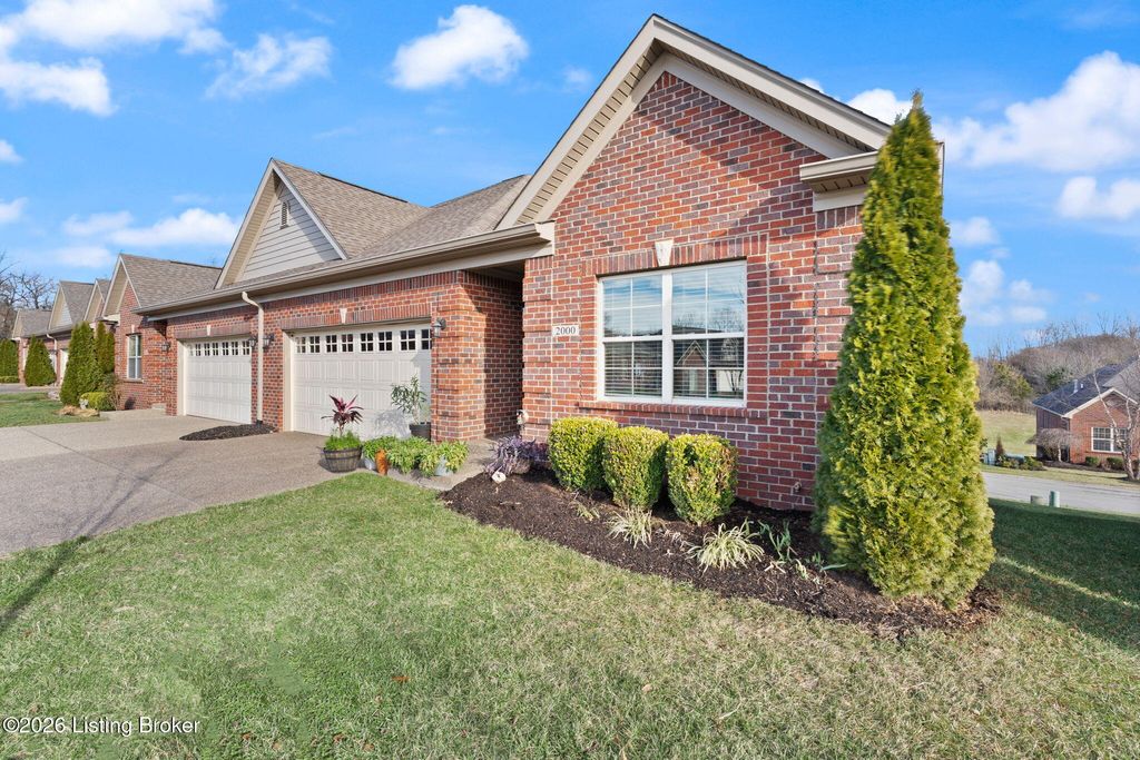 Photo of 2000 Eagles Landing Dr, La Grange, KY 40031 (MLS # 1706775)