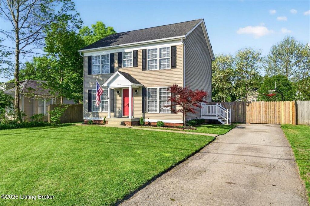 Photo of 1918 N English Station Rd, Louisville, KY 40223 (MLS # 1715285)