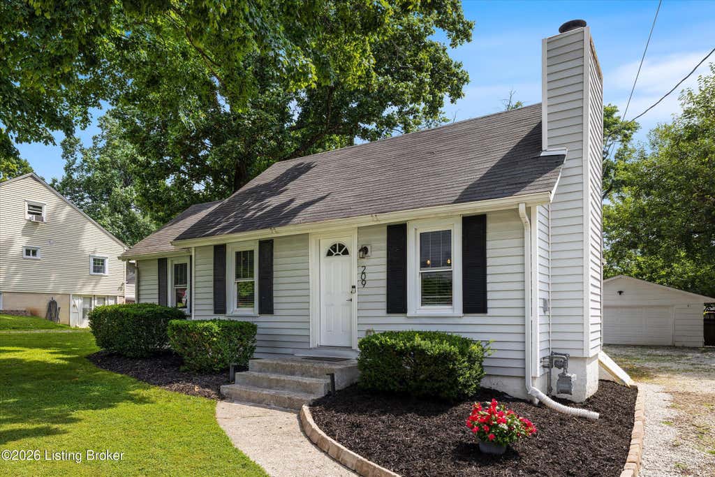 Photo of 209 Bliss Ave, Louisville, KY 40243 (MLS # 1723094)