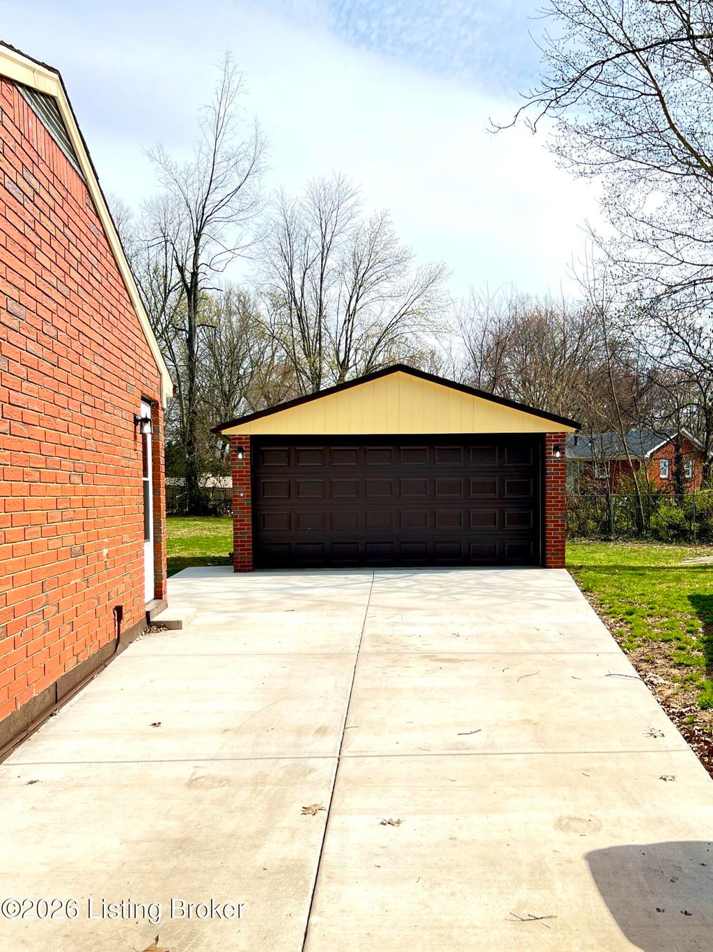 Photo of 4601 Orleans Ct, Louisville, KY 40272 (MLS # 1713560)