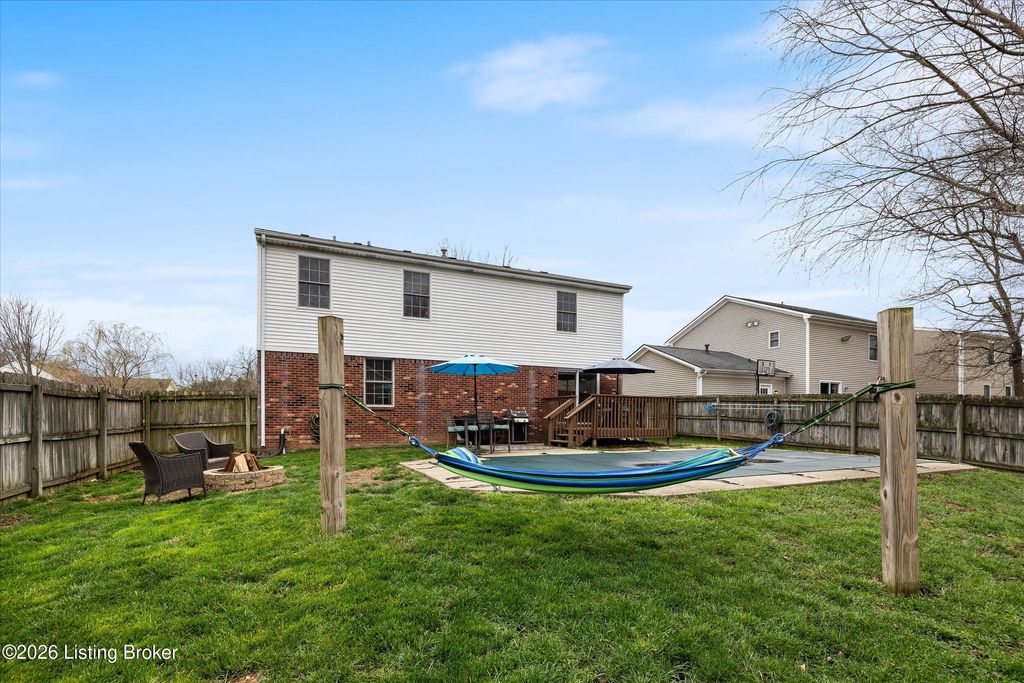 Photo of 5109 Oakbrook Dr, Louisville, KY 40245 (MLS # 1712270)