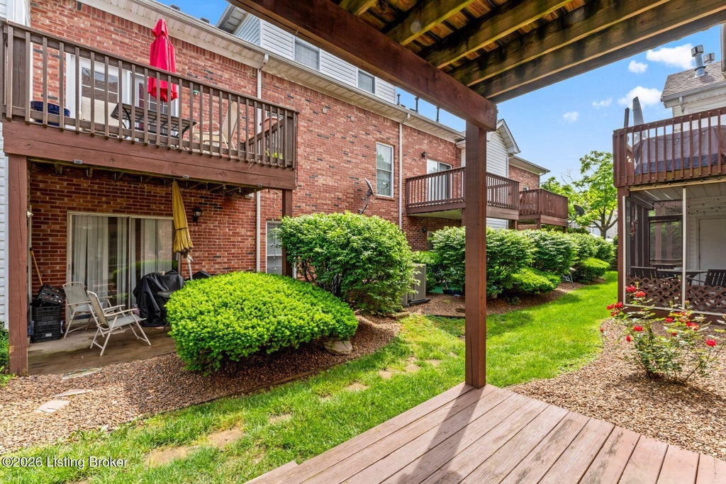 Photo of 1144 Neon Way, Louisville, KY 40204 (MLS # 1730197)