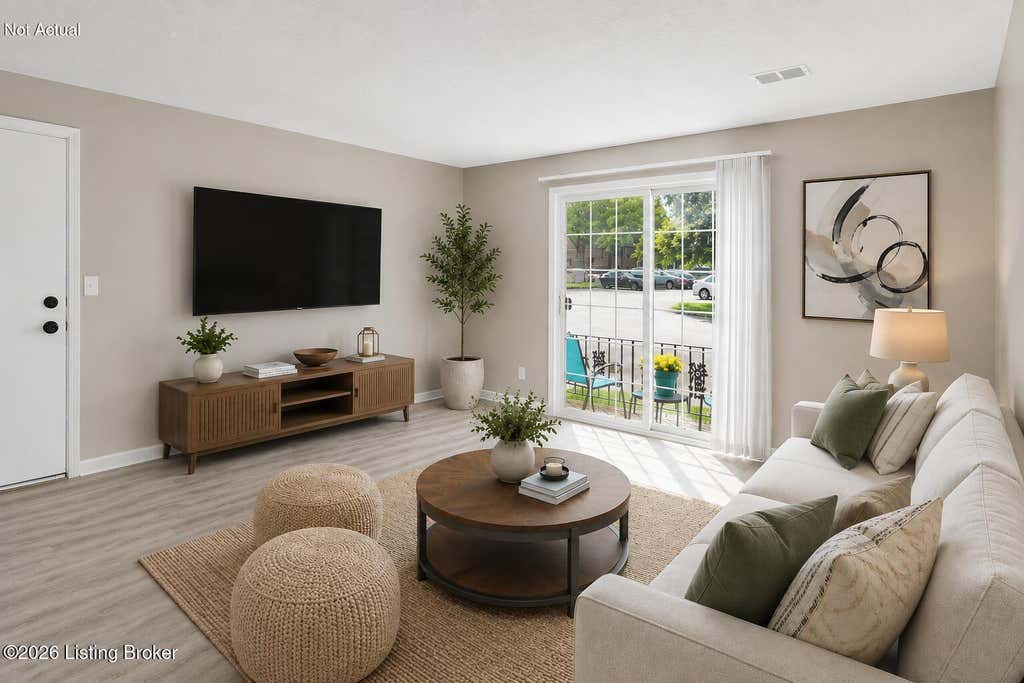 Photo of 203 Flanders Ct #APT 2, Louisville, KY 40218 (MLS # 1722799)