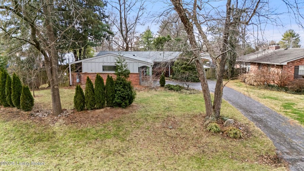 Photo of 116 Tanglewood Trail, Louisville, KY 40223 (MLS # 1707246)