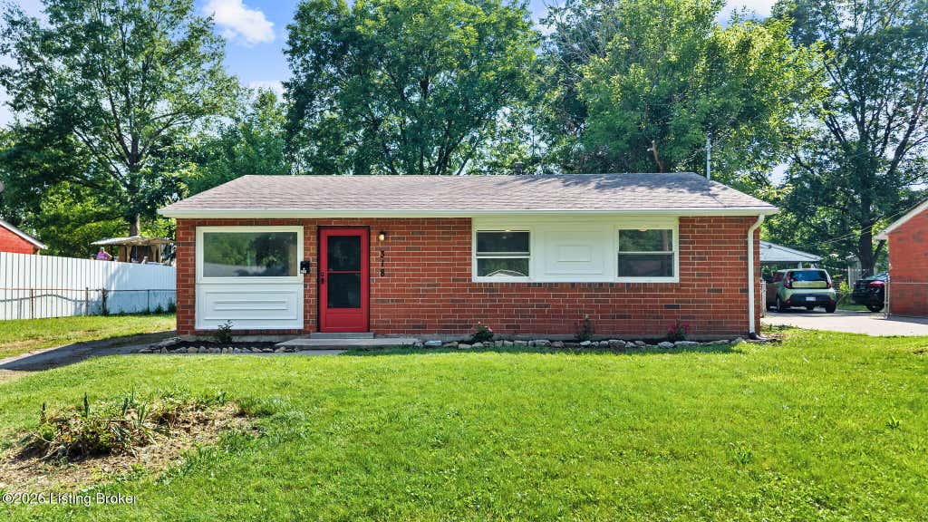 Photo of 318 Kilmory Ave, Louisville, KY 40214 (MLS # 1720334)