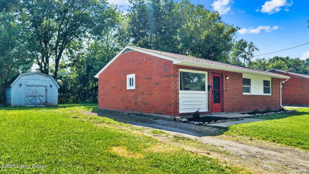 Photo of 318 Kilmory Ave, Louisville, KY 40214 (MLS # 1720334)
