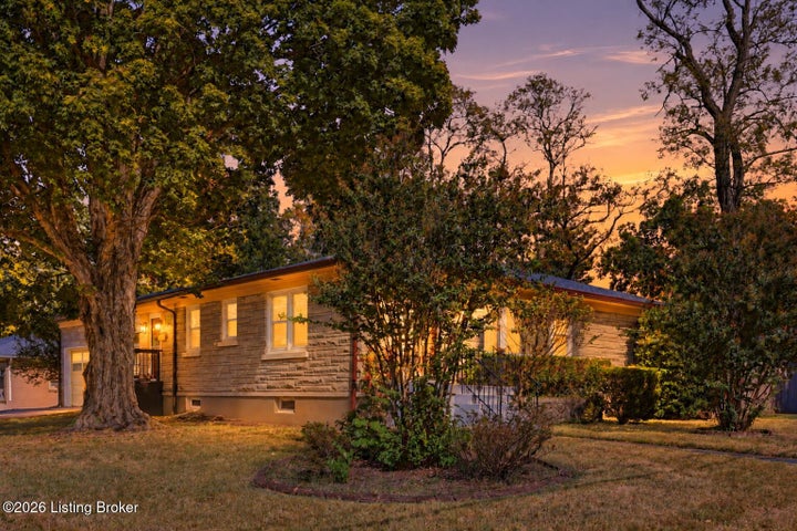 Photo 1 of 48 — 3129 Hewitt Ave, Louisville, KY 40220