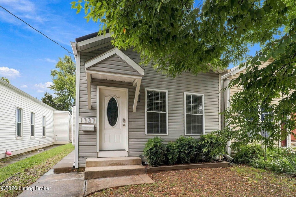 Photo of 1327 Christy Ave, Louisville, KY 40204 (MLS # 1732337)