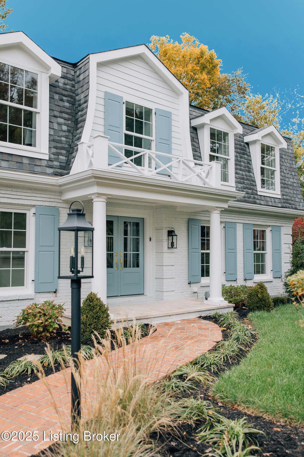 Photo of 2418 Branning Rd, Louisville, KY 40222 (MLS # 1720679)