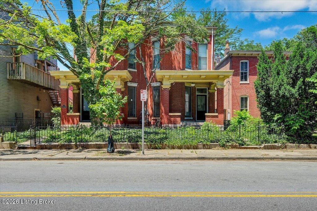 Photo of 1156 S Brook St, Louisville, KY 40203 (MLS # 1715698)