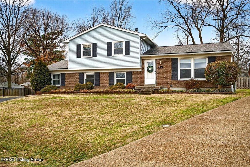 Photo of 7414 Spring House Ln, Louisville, KY 40291 (MLS # 1706353)