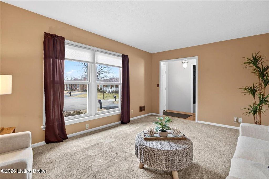 Photo of 7414 Spring House Ln, Louisville, KY 40291 (MLS # 1706353)