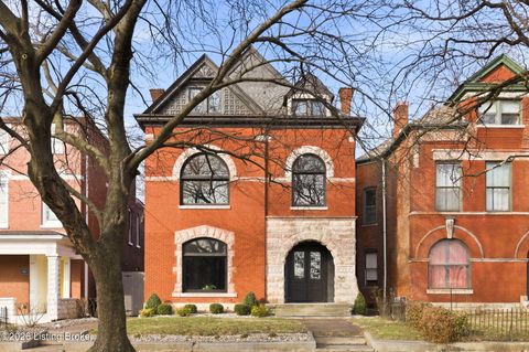 Photo of 940 S 6th St, Louisville, KY 40203 (MLS # 1708623)