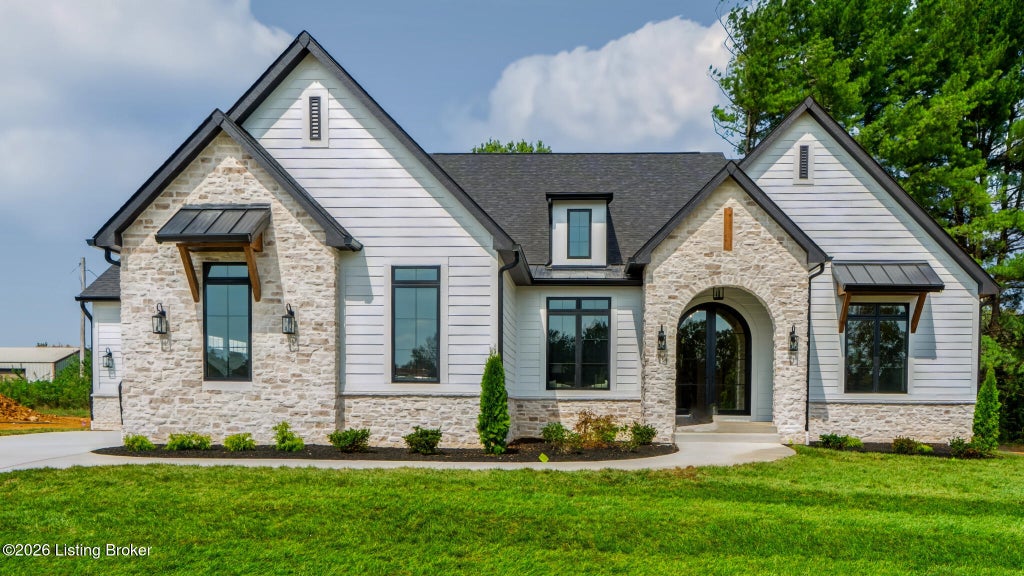 Photo of 3156 Littlecote Ln, Louisville, KY 40245 (MLS # 1731434)