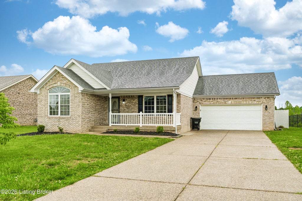 Photo of 777 John Austin Ln, Mt Washington, KY 40047 (MLS # 1717202)
