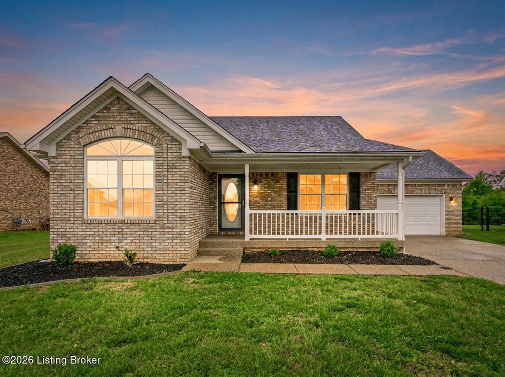Photo of 777 John Austin Ln, Mt Washington, KY 40047 (MLS # 1717202)
