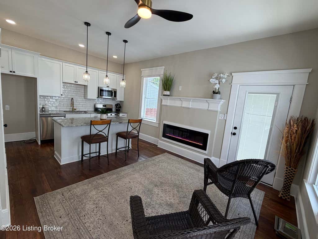 Photo of 2204 S Shelby St, Louisville, KY 40217 (MLS # 1721874)