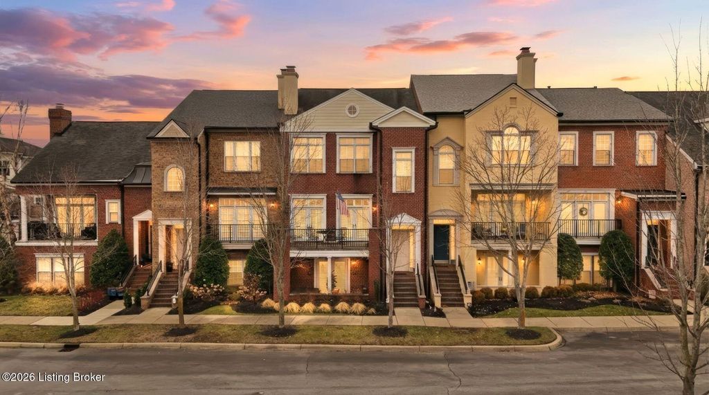 Photo of 1106 Rose Hill Ln #3, Louisville, KY 40299 (MLS # 1709472)