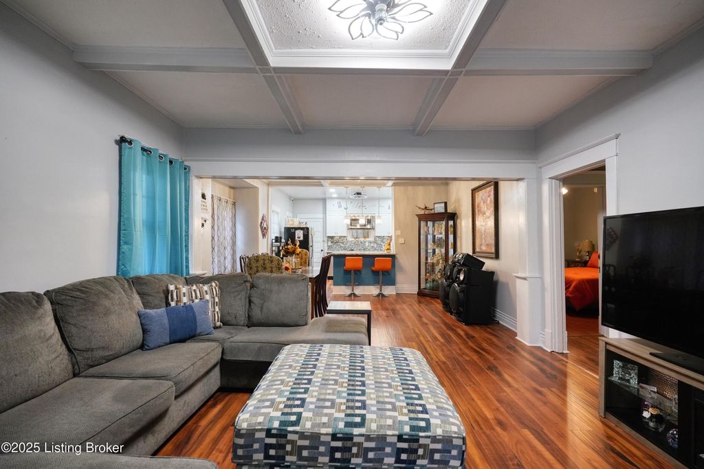 Photo of 4716 S 3rd St, Louisville, KY 40214 (MLS # 1711944)