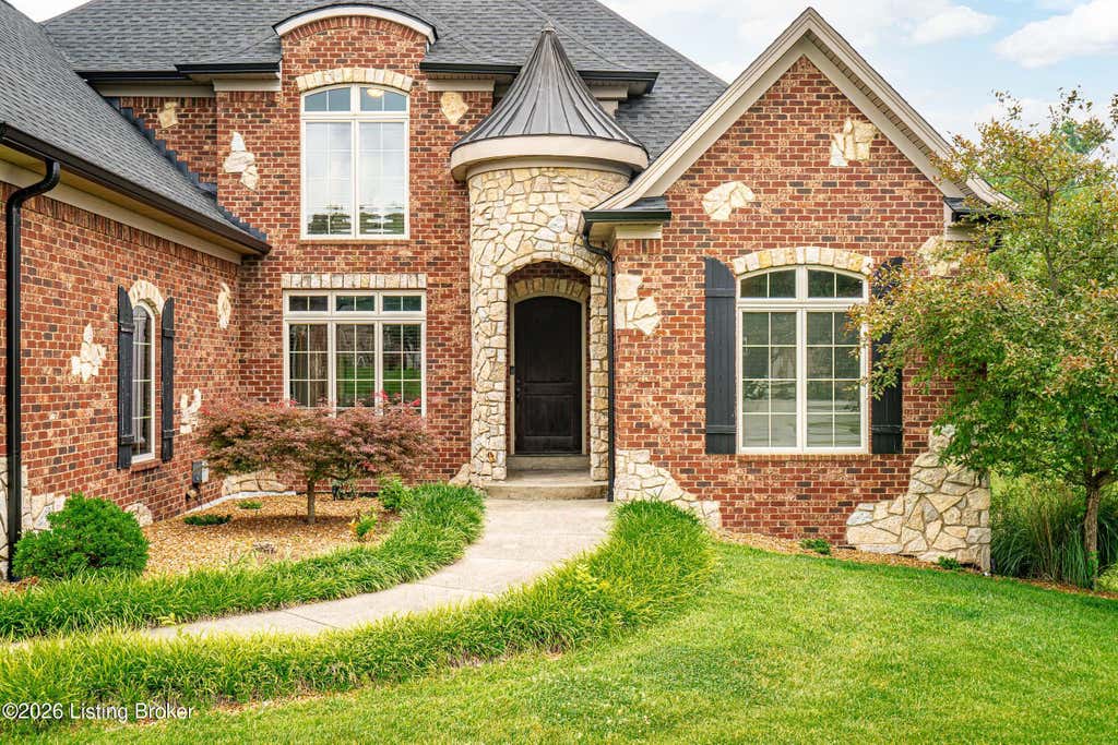 Photo of 3642 Woodland Lakes Dr, Floyds Knobs, IN 47119 (MLS # 1726967)