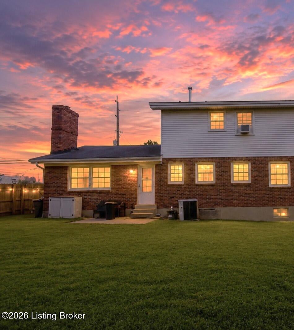 Photo of 140 Todd Dr, Mt Washington, KY 40047 (MLS # 1727138)
