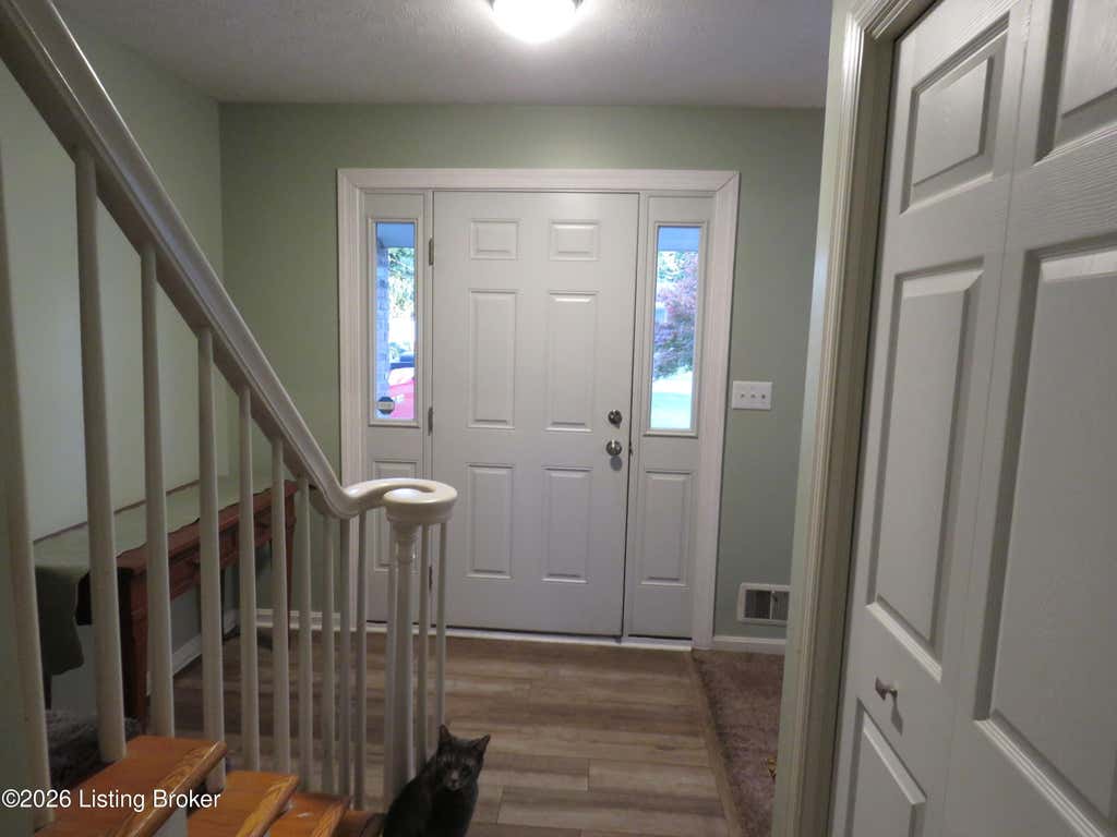 Photo of 140 Todd Dr, Mt Washington, KY 40047 (MLS # 1727138)