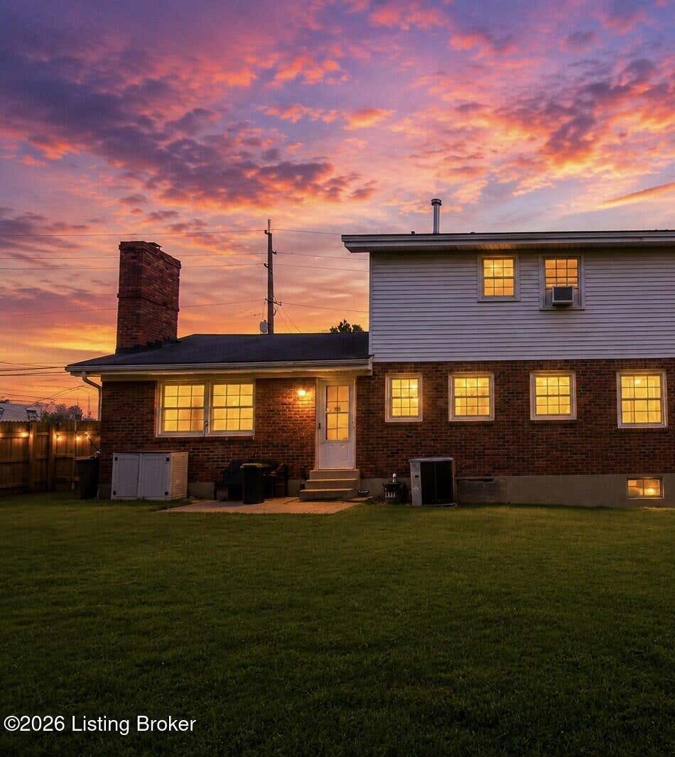 Photo of 140 Todd Dr, Mt Washington, KY 40047 (MLS # 1727138)