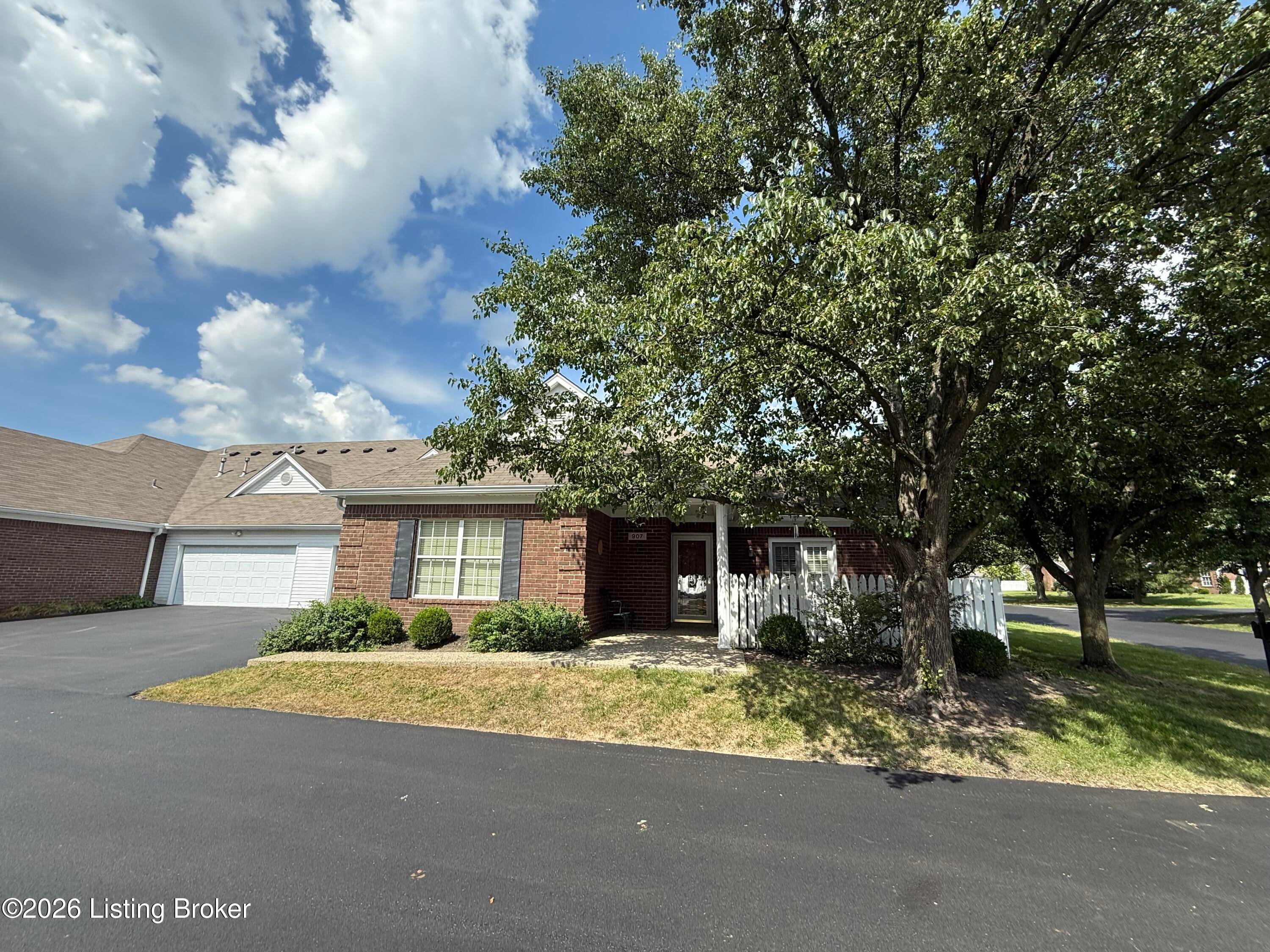 907 Spring Glen Way