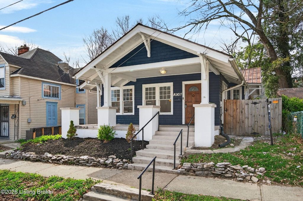 Photo of 308 Steele St, Frankfort, KY 40601 (MLS # 1712752)