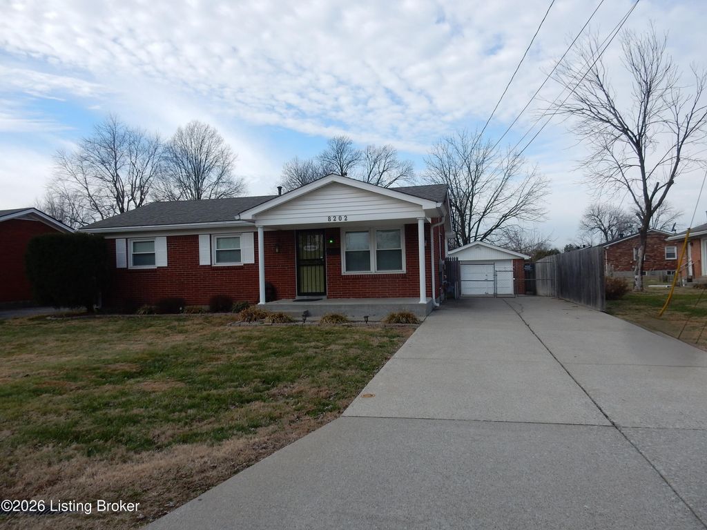 Photo of 8202 Westray Ln, Louisville, KY 40219 (MLS # 1706727)