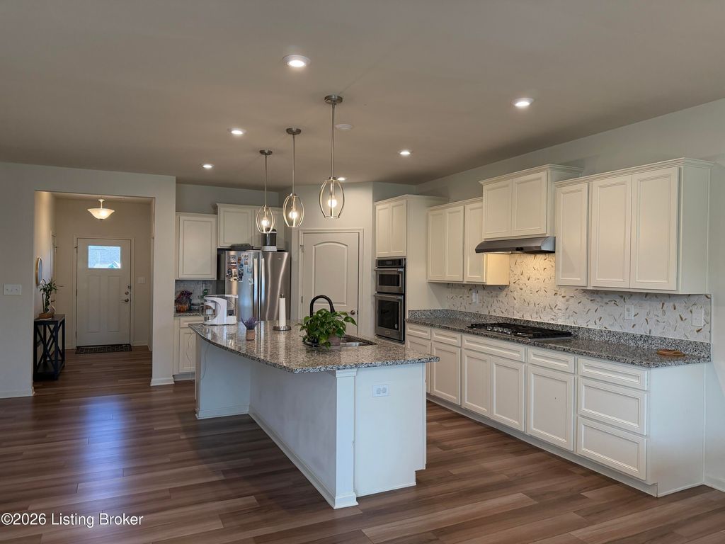 Photo of 2848 Hamilton Springs Dr, Louisville, KY 40245 (MLS # 1712907)