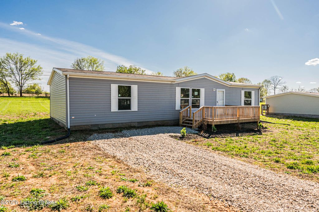 Photo of 68 Beech St, Smiths Grove, KY 42171 (MLS # 1713692)