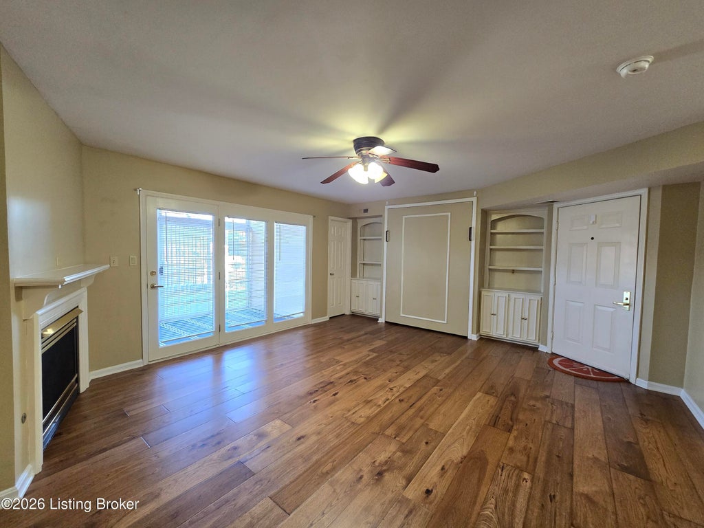 Photo of 2726 Hollywood Terrace #103, Louisville, KY 40206 (MLS # 1730956)